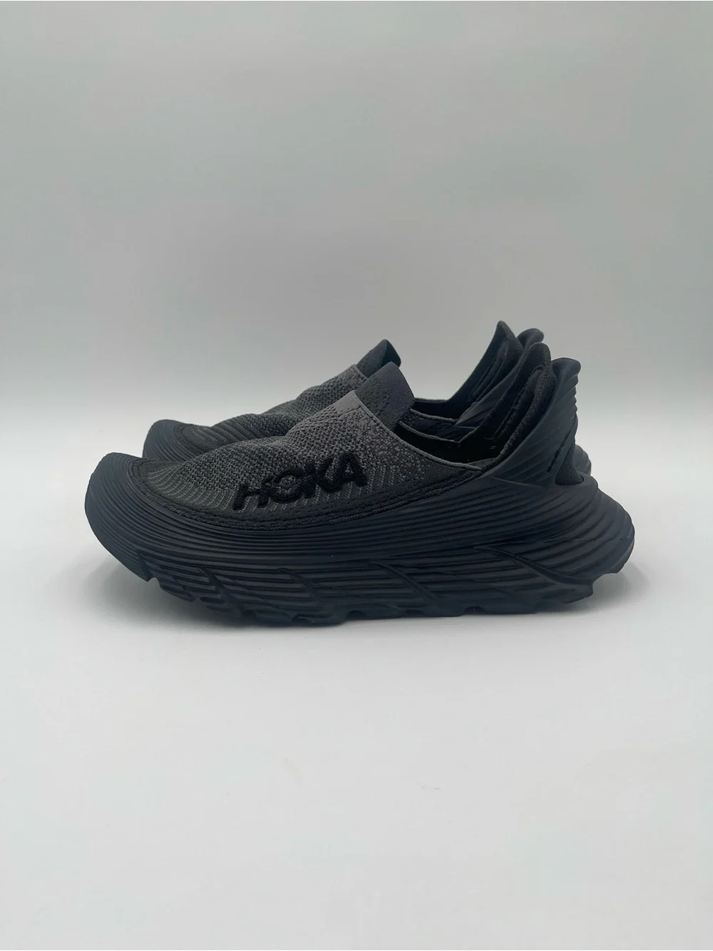 HOKA Restore TC Mens 10 Women 11 Black/Black Walking Shoes Comfort Athletic